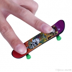 Fingerboard Skate